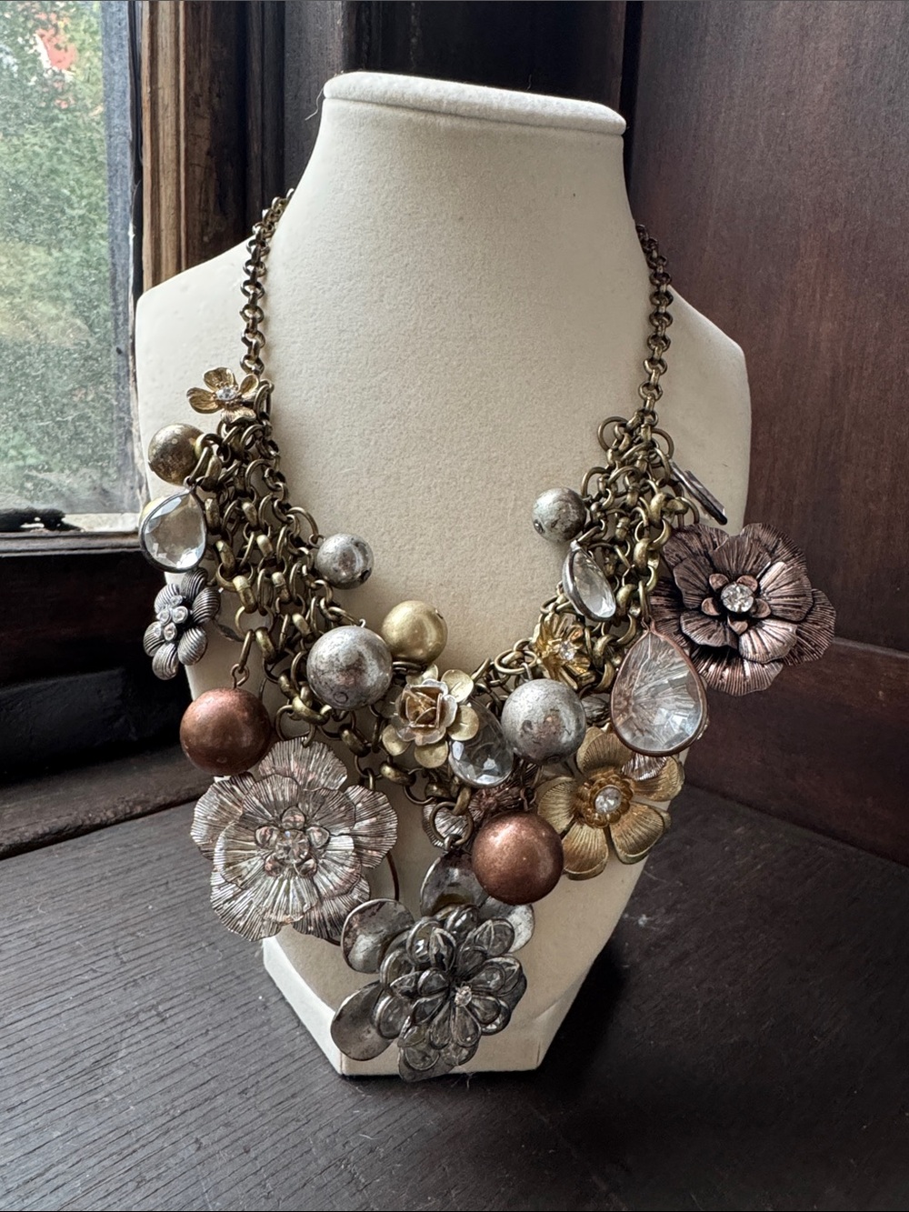 Bold extreme  Vintage Y2K Floral Statement Necklace - Women Jewelry
